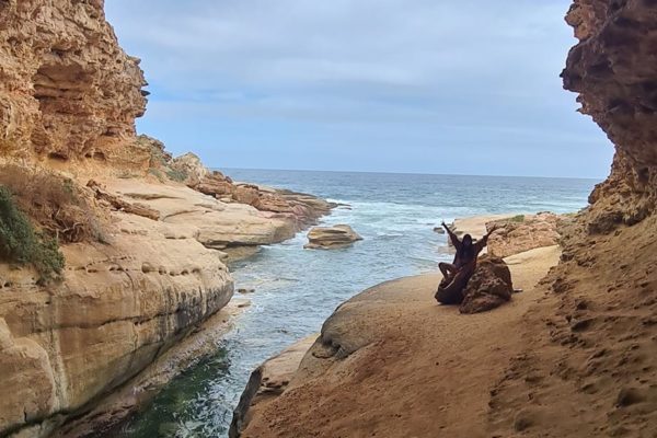 SA Caves on coast